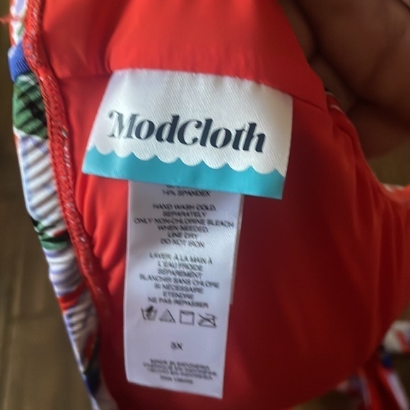 Modcloth Floral Halter Bikini Swim Top - Picture 3 of 5